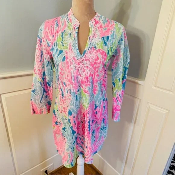 Lilly Pulitzer Let's Cha Cha Sarasota Tunic Length Pearl Beaded Shirt Small - Picture 2 of 9